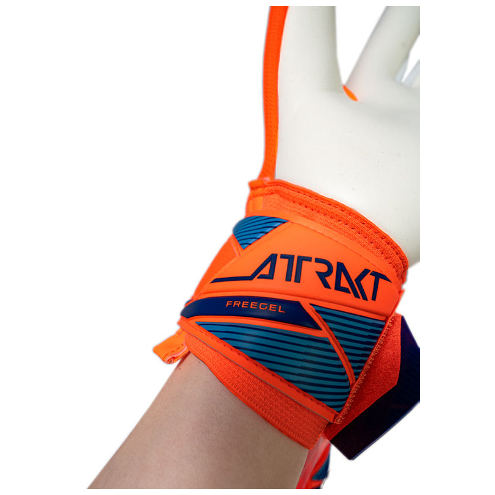 World Cup Attrakt Freegel Advance